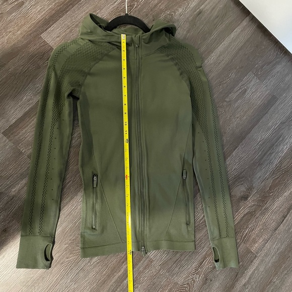 Fabletics Kiley Seamless Hooded Jacket - Picture 7 of 8